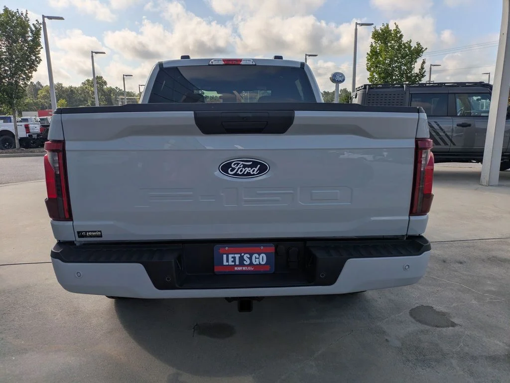 New 2026 Avalanche Ford STX image 5