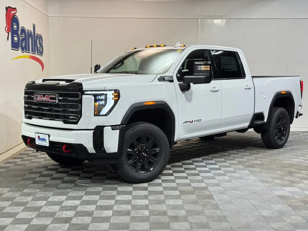 2026 GMC Sierra 2500HD AT4 - Photo 2