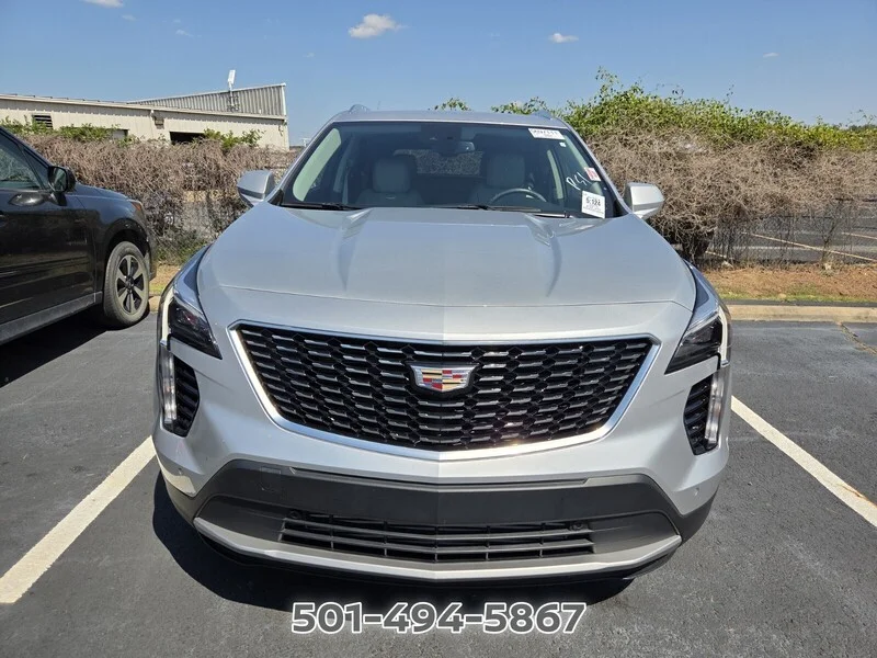 Used 2019 Radiant Silver Metallic CADILLAC PREMIUM LUXURY image 2