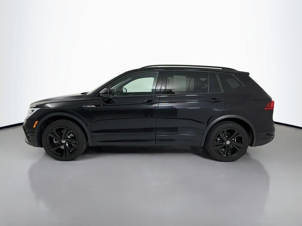 Used 2024 Deep Black Pearl Volkswagen 2.0T SE R-Line Black 4MOTION image 4