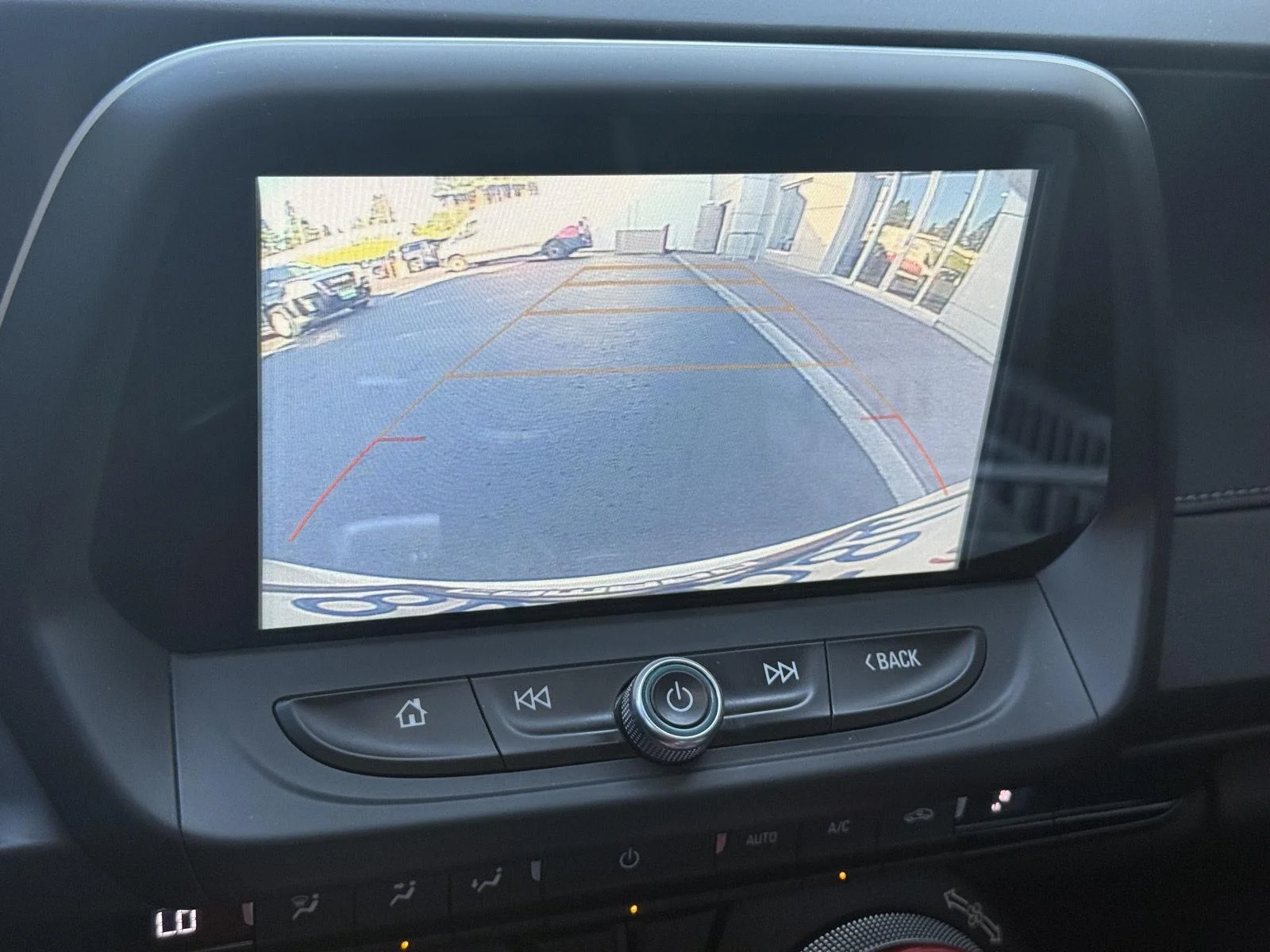 Used 2018 Summit White Chevrolet 1SS image 21