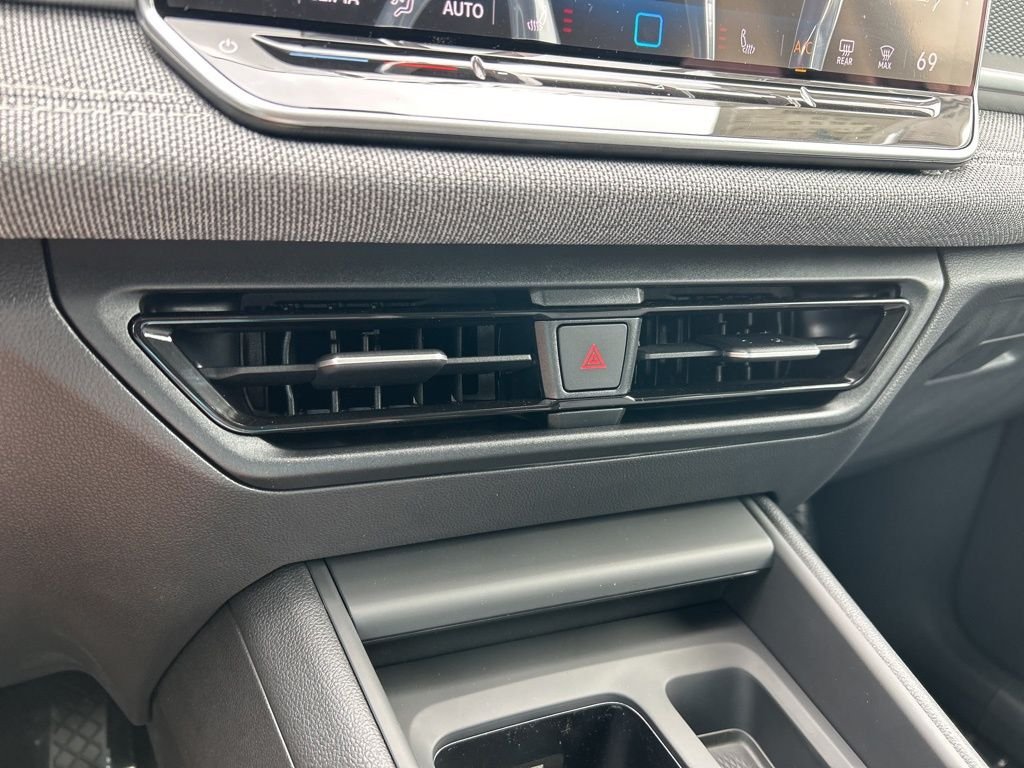 New 2026 Black Volkswagen 2.0T S image 35