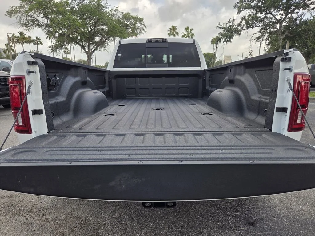 New 2026 Bright White Clear-Coat Exterior Paint RAM Laramie image 20