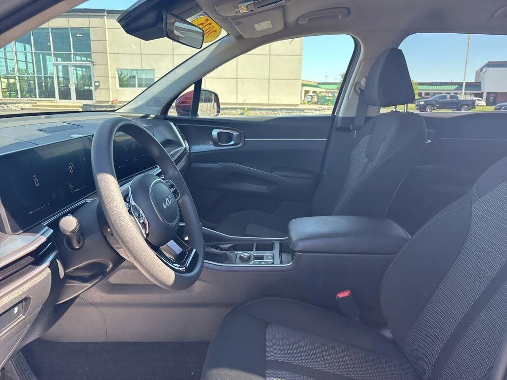 Used 2025 Red Kia LX image 32