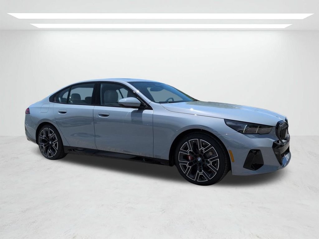 New 2027 Brooklyn Grey Metallic BMW 530i image 2