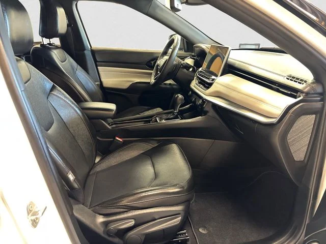 Used 2023 Bright White Clearcoat Jeep Limited image 16