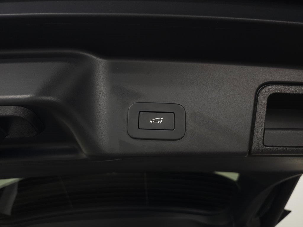 2025 LAND ROVER RANGE ROVER EVOQUE - Image 6