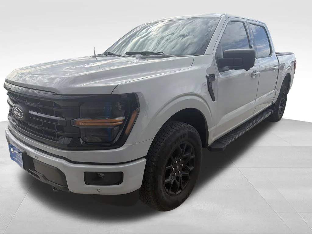 Used 2024 White Ford XLT image 6