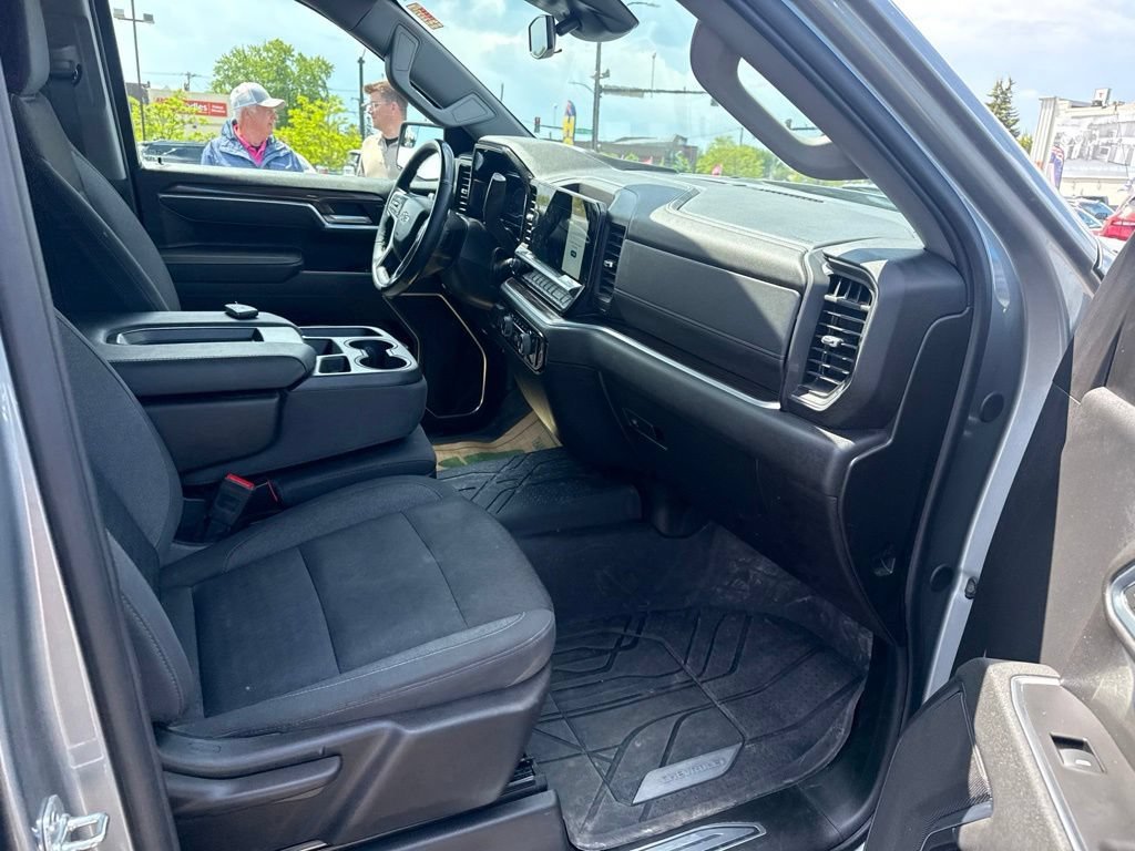 2025 Chevrolet Silverado 1500 RST - Photo 36