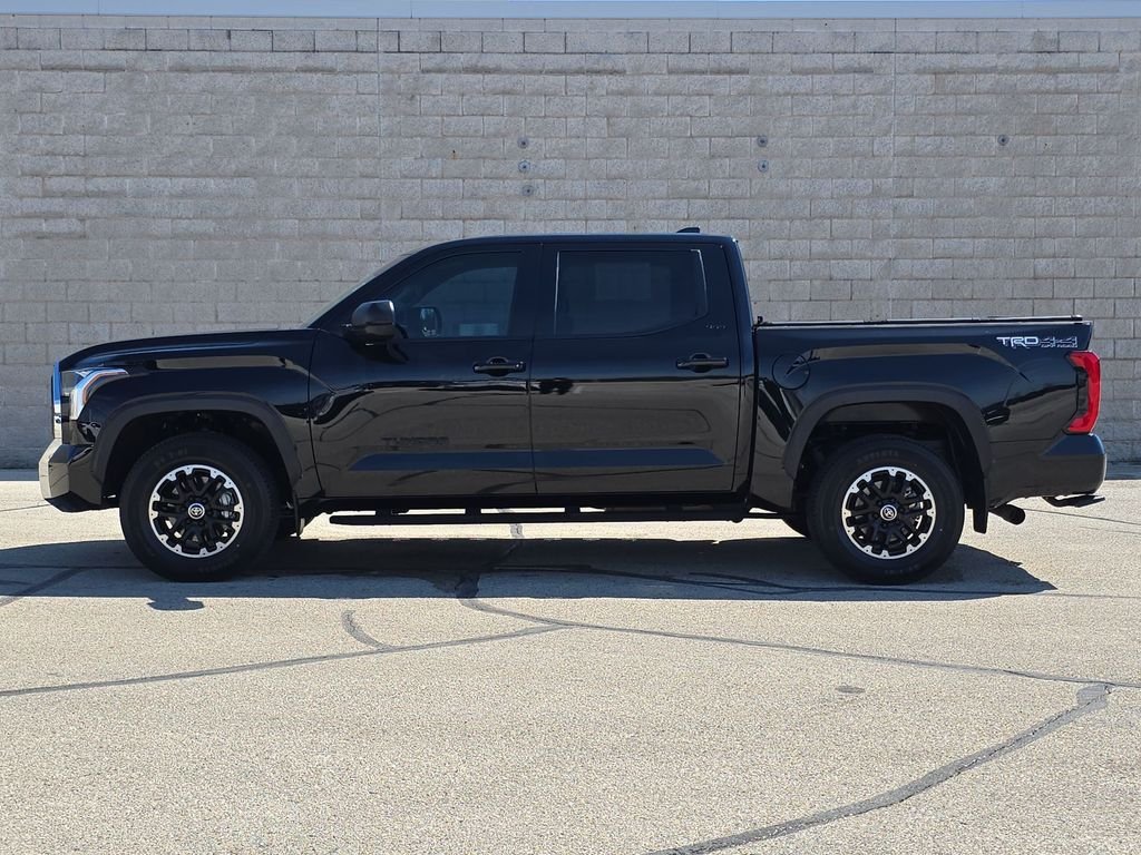 2024 Toyota Tundra SR5 - Photo 10