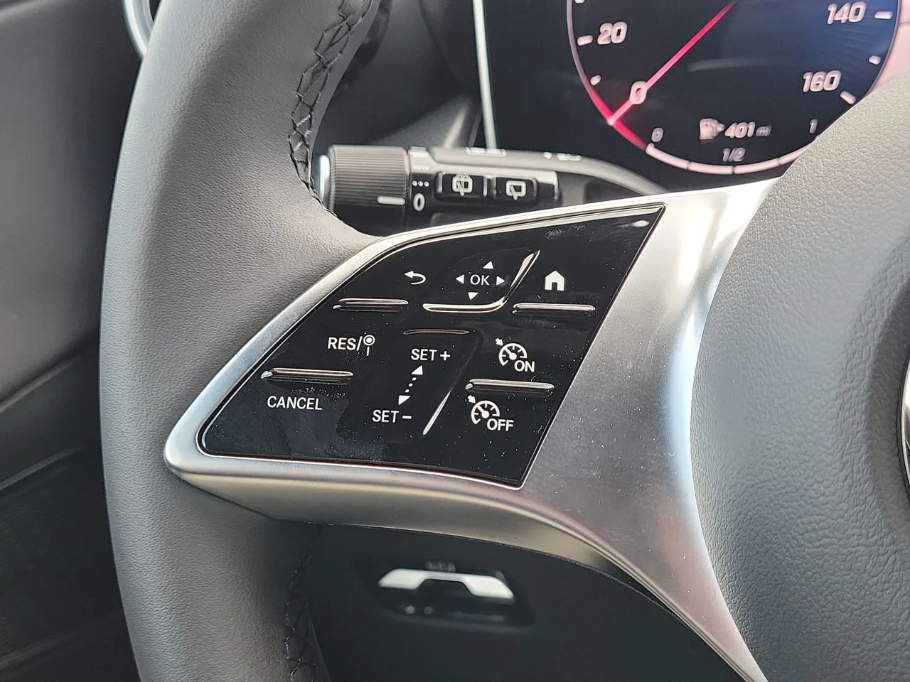 New 2026 Cirrus Silver Metallic Mercedes-Benz GLC 300 image 30