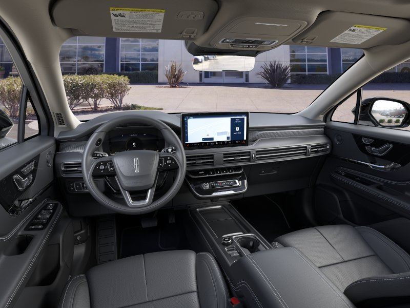 New 2025 Pristine White Lincoln Grand Touring image 37