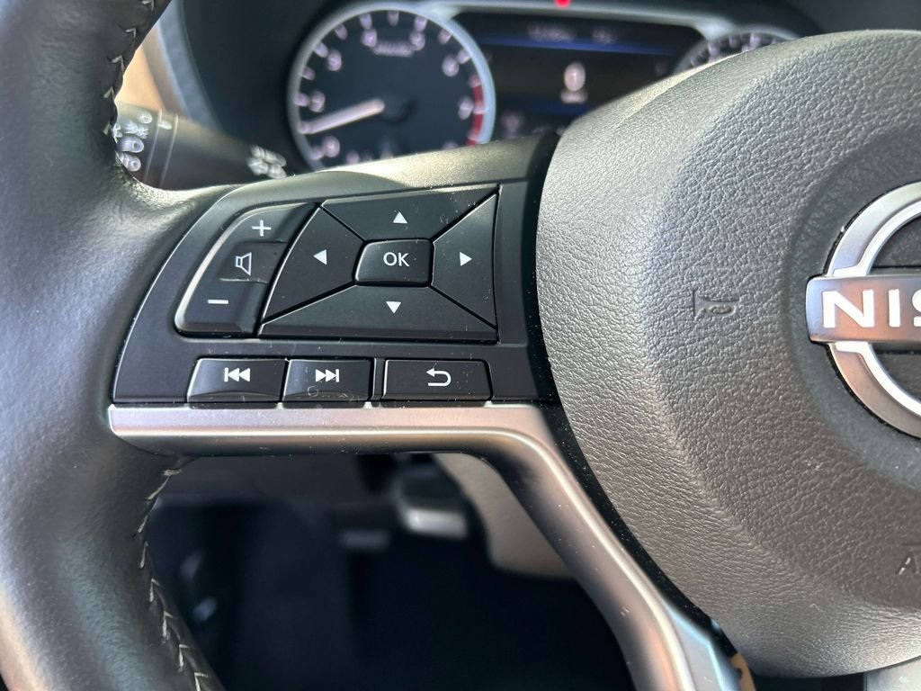 Used 2025 Gray Nissan SV image 21