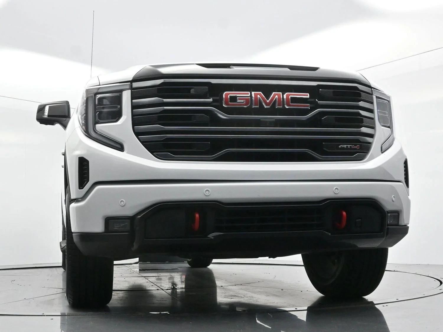 Used 2025 Summit White GMC AT4 image 47