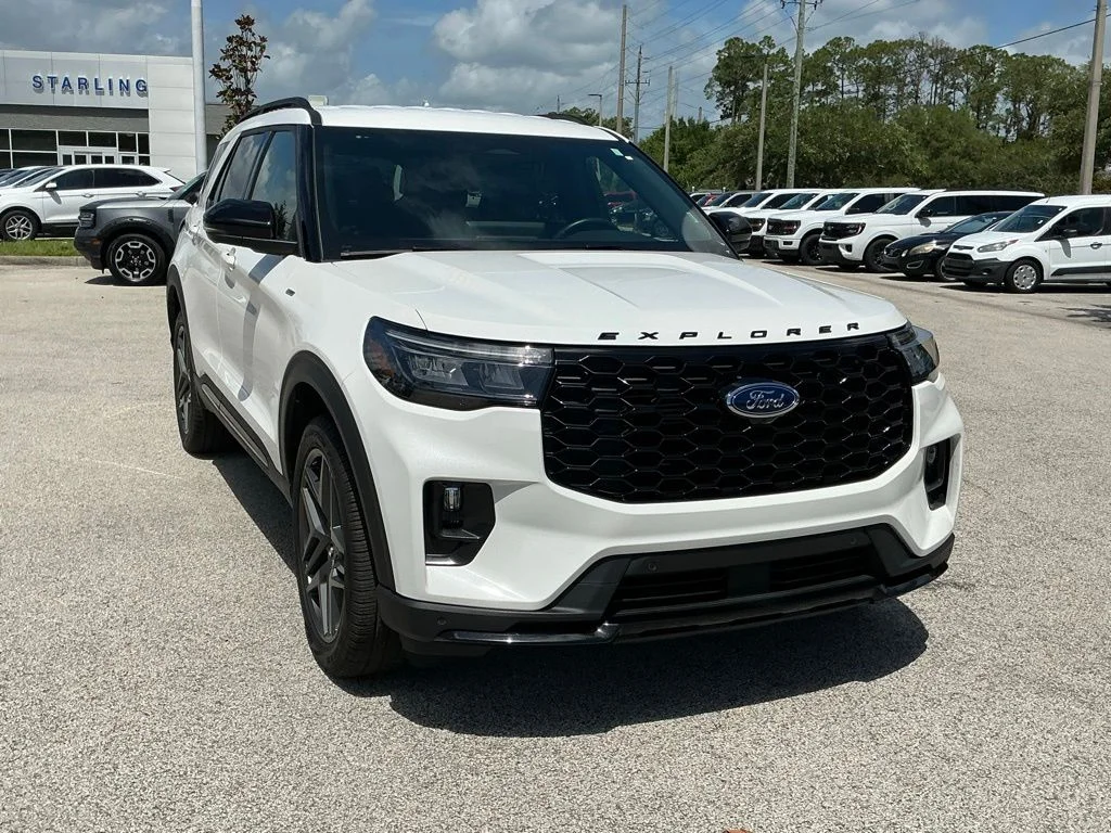 Used 2025 White Ford ST-Line image 11
