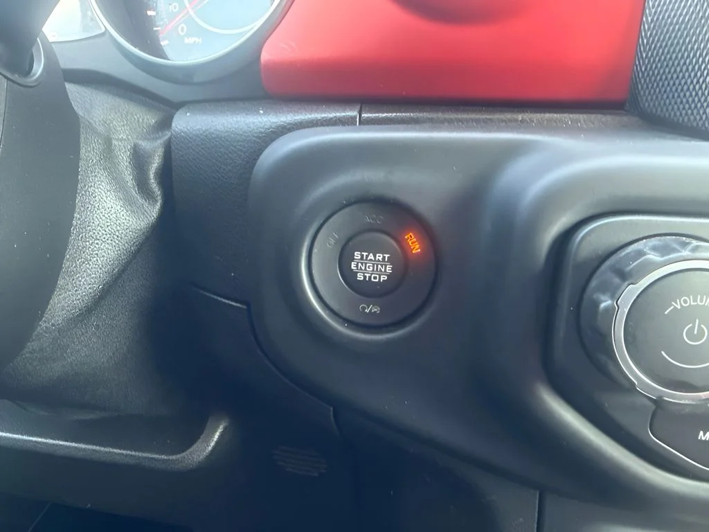 Used 2018 White Jeep Unlimited Rubicon image 18