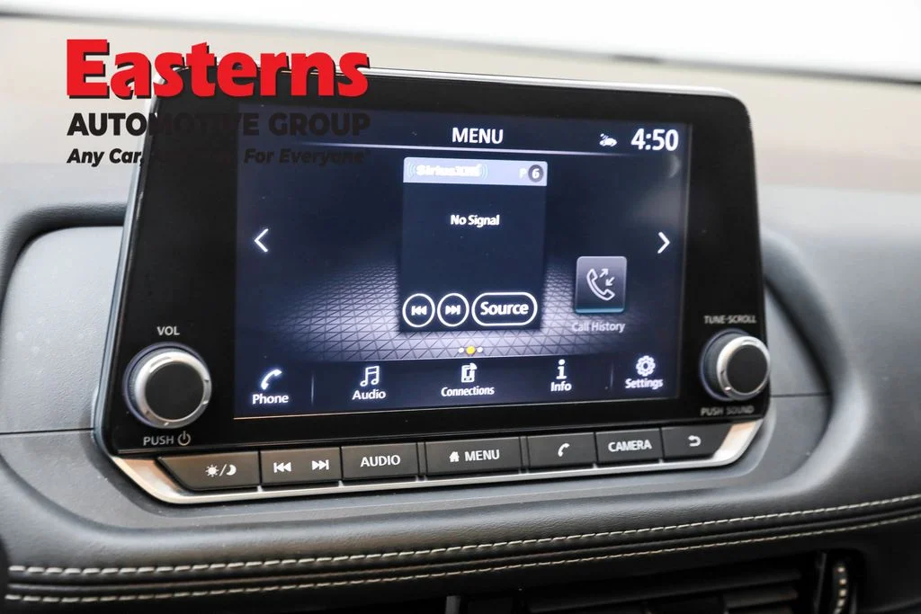 Used 2023 White Nissan SV image 19