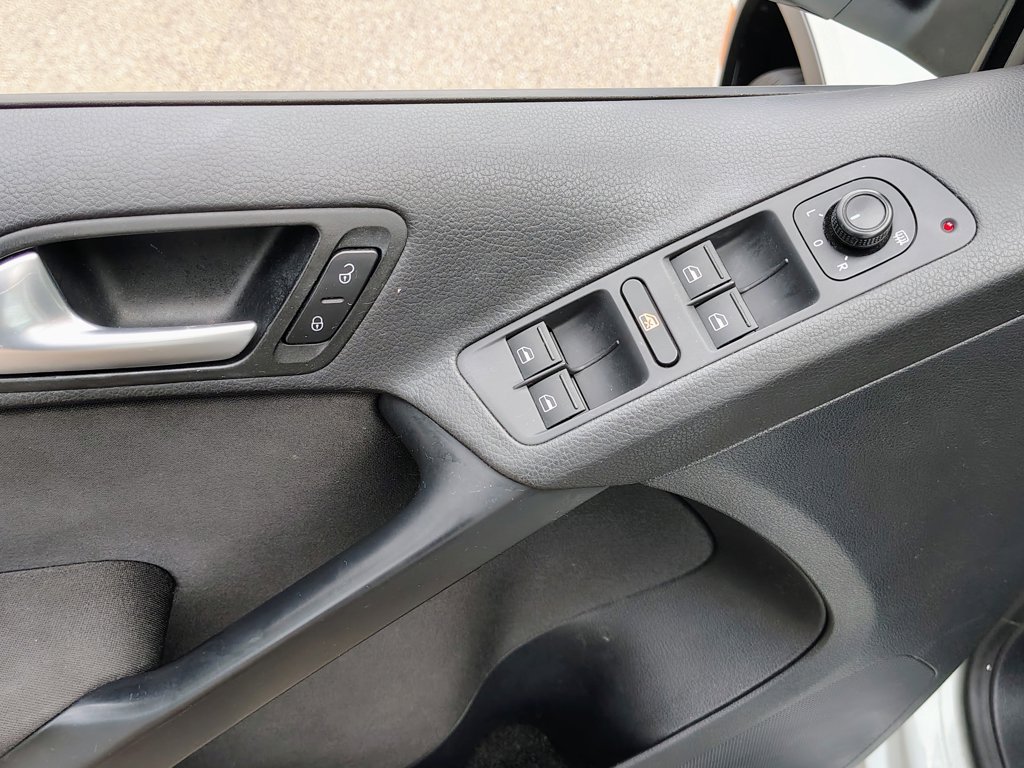 2017 Volkswagen Tiguan S - Photo 15