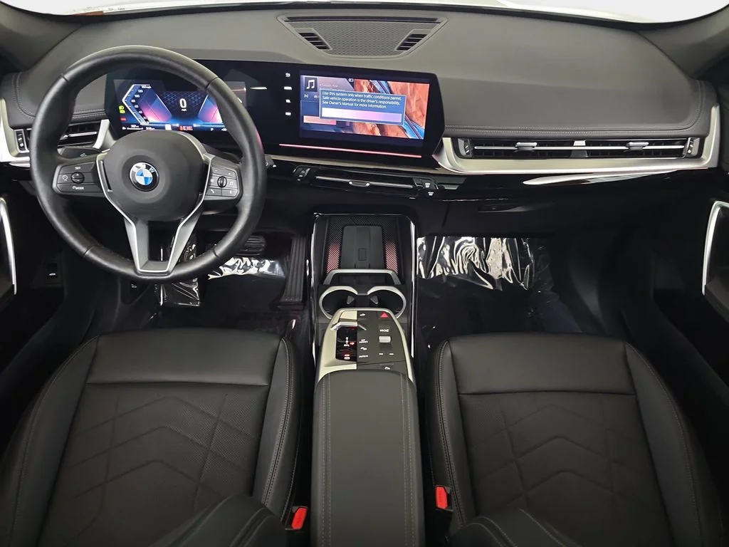Used 2025 Alpine White BMW xDrive28i image 12