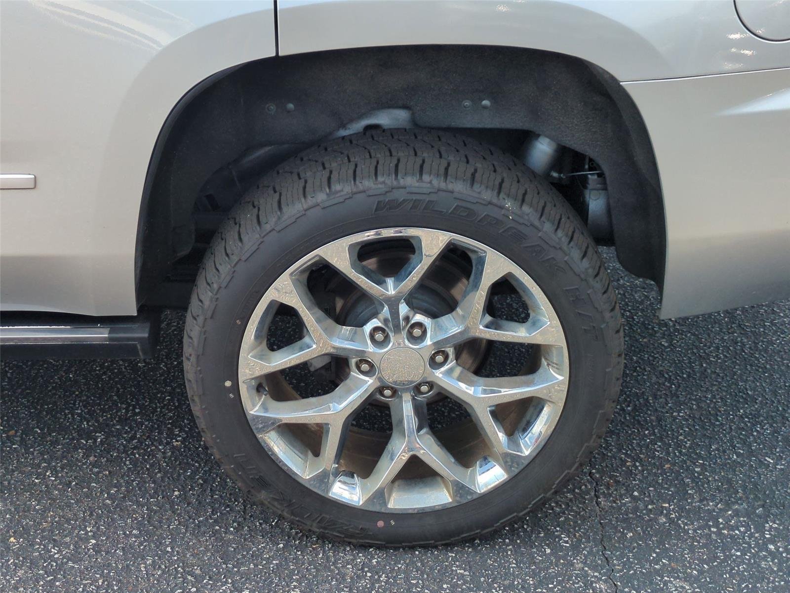 Used 2016 Silver Ice Metallic Chevrolet LTZ image 11