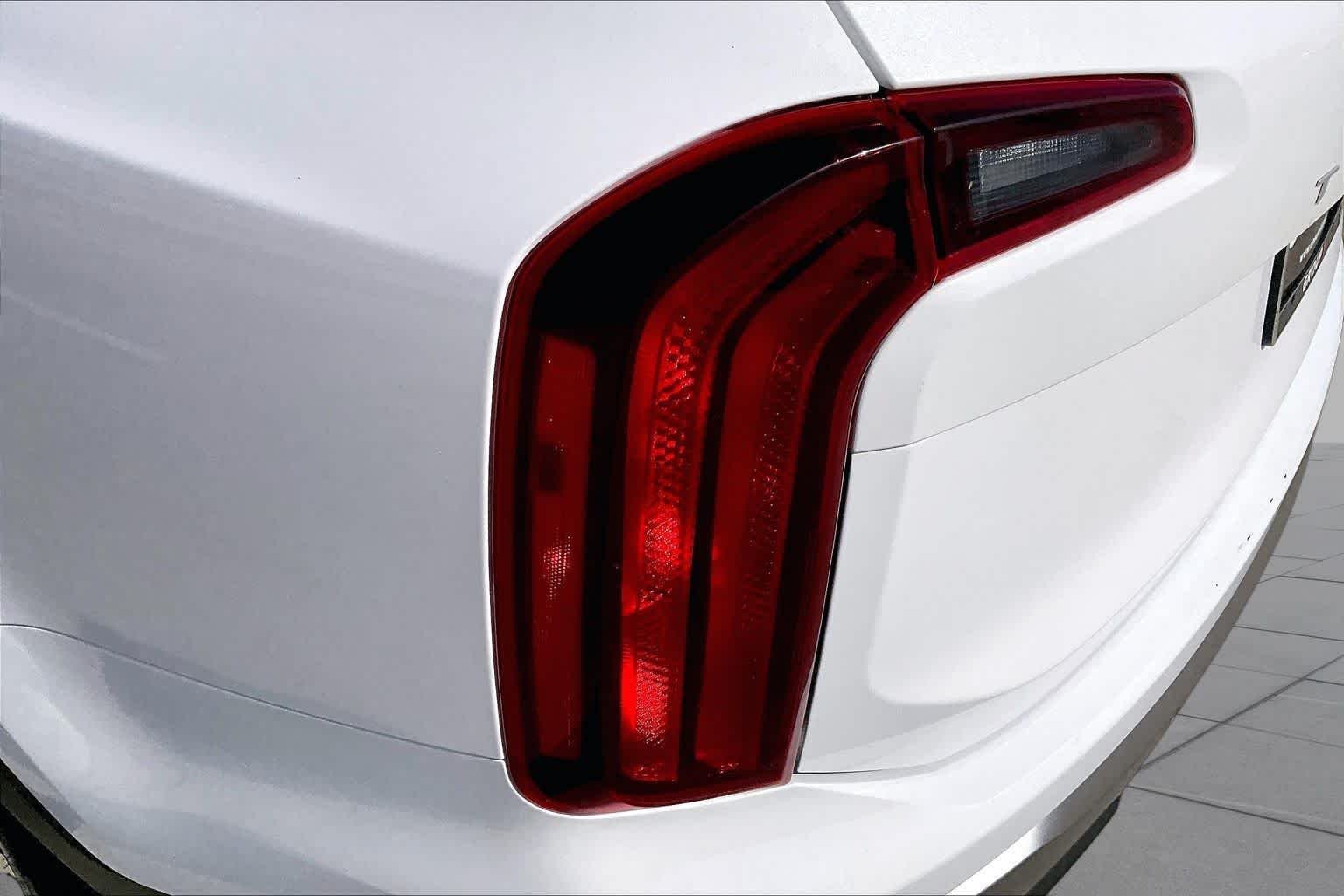 Certified Used 2025 Glacial White Pearl Kia S image 26