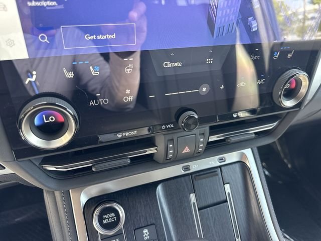 2025 Lexus GX Overtrail - Photo 19