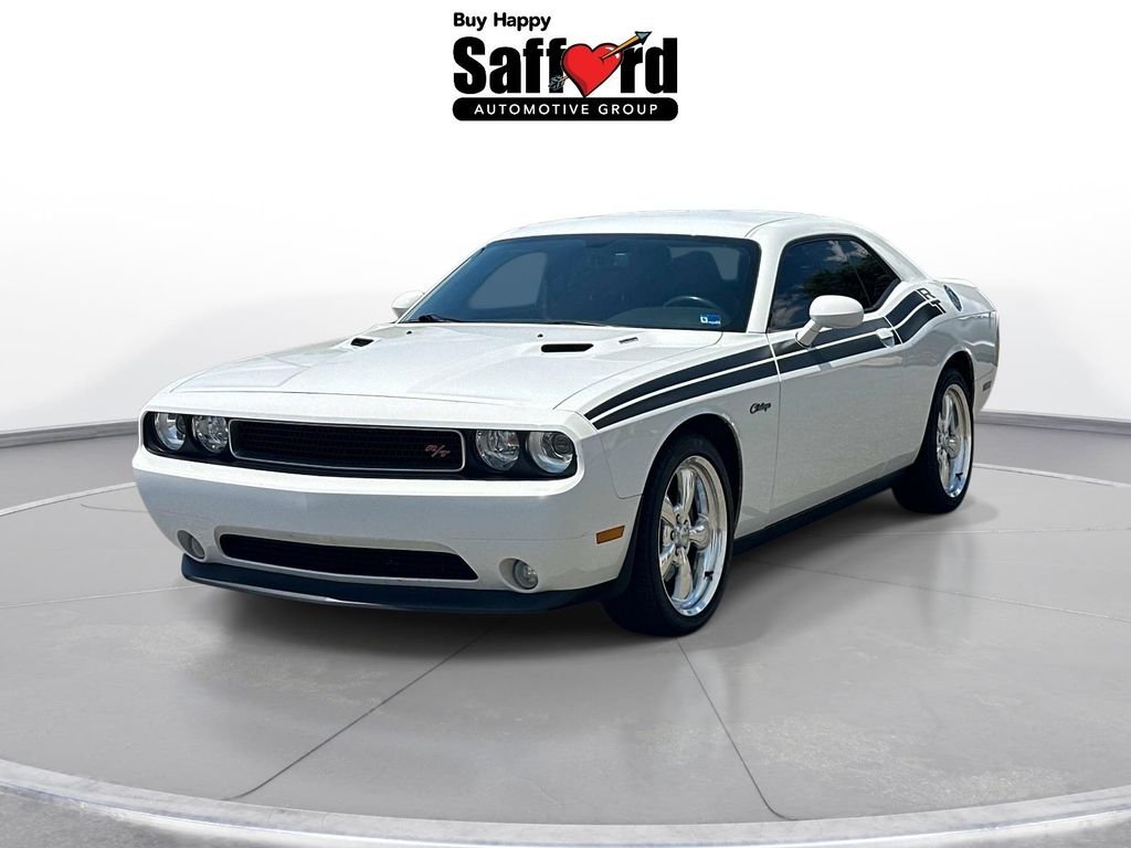 Used 2013 White Dodge R/T image 1