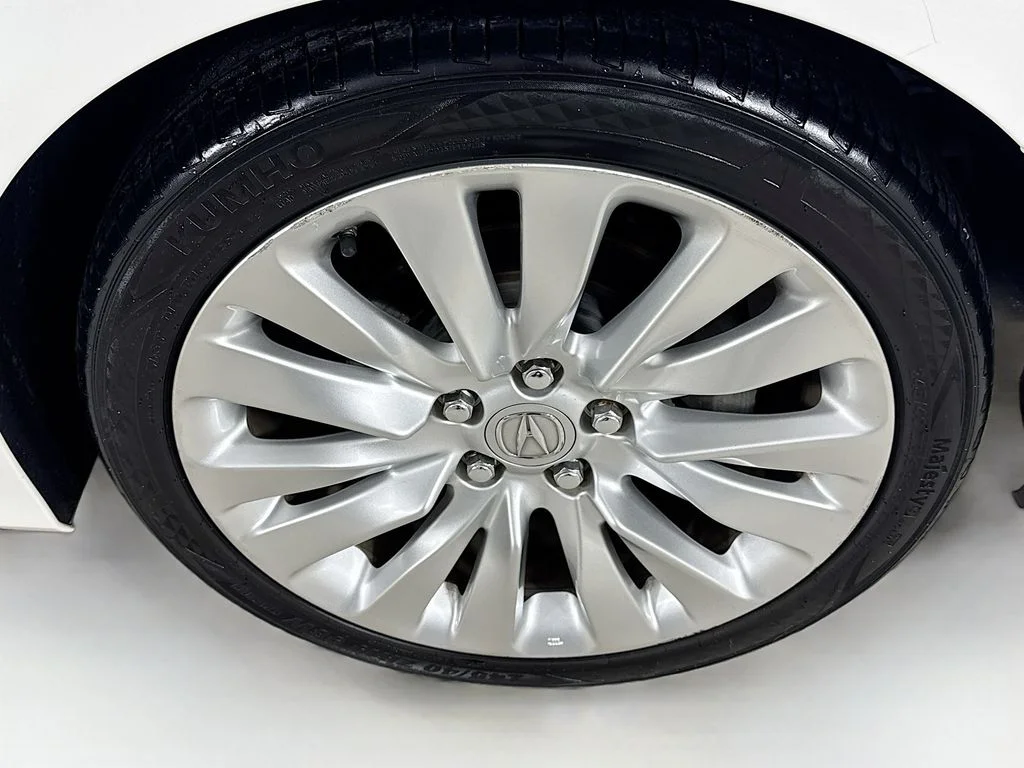 Used 2015 Pearl White Acura Base image 40