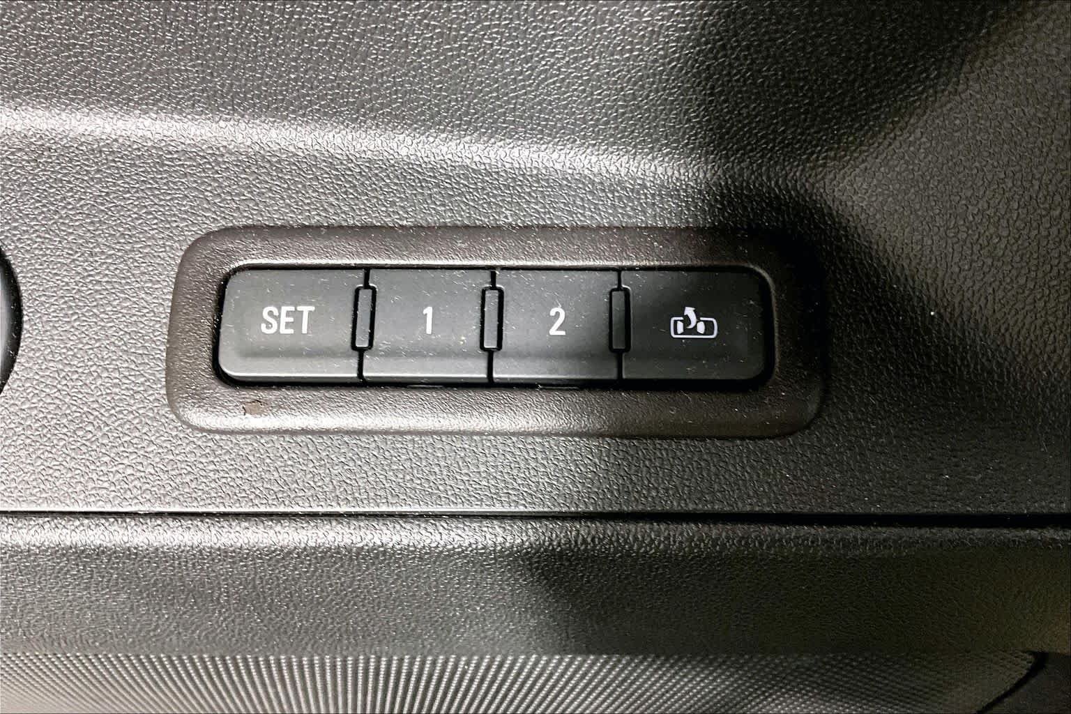 2021 Chevrolet Equinox LT - Photo 32