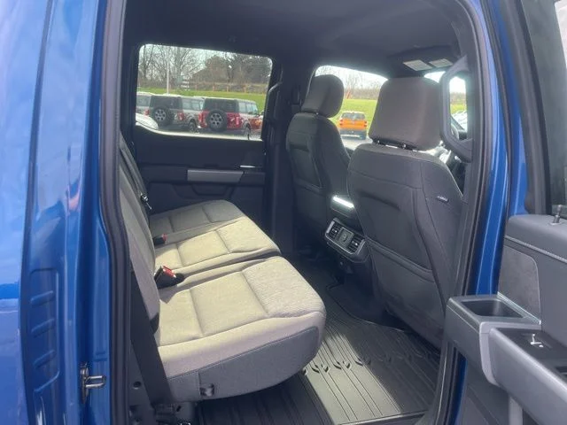 2025 Ford F-150 XLT - Photo 19
