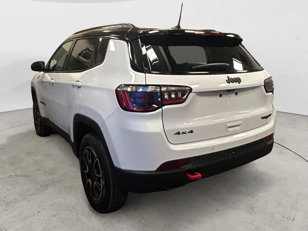 Used 2025 Bright White Jeep Trailhawk image 3