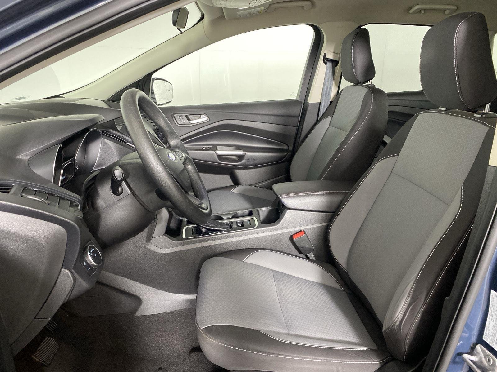 Used 2019 Baltic Sea Green Ford SE image 10