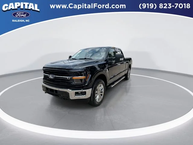 Used 2025 Black Ford XLT image 4