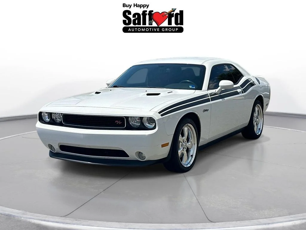 Used 2013 White Dodge R/T image 1