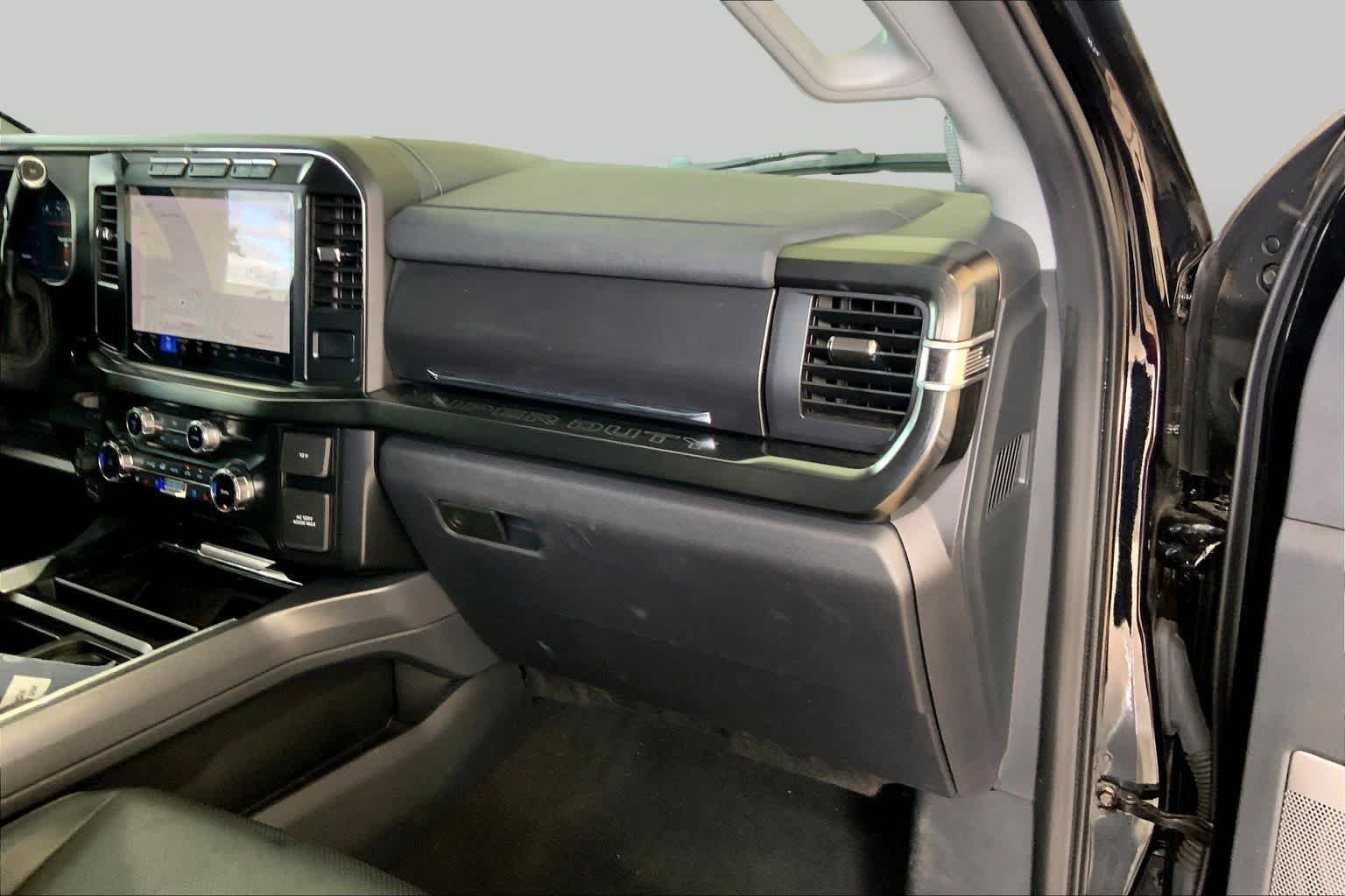 Used 2024 Agate Black Ford LARIAT image 18