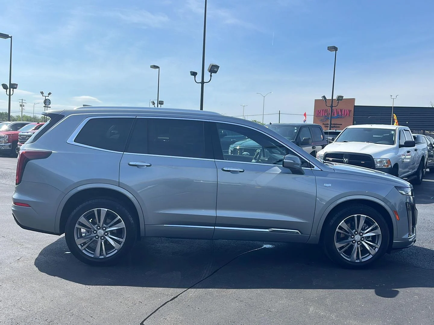 2025 Cadillac XT6 Premium Luxury - Photo 6