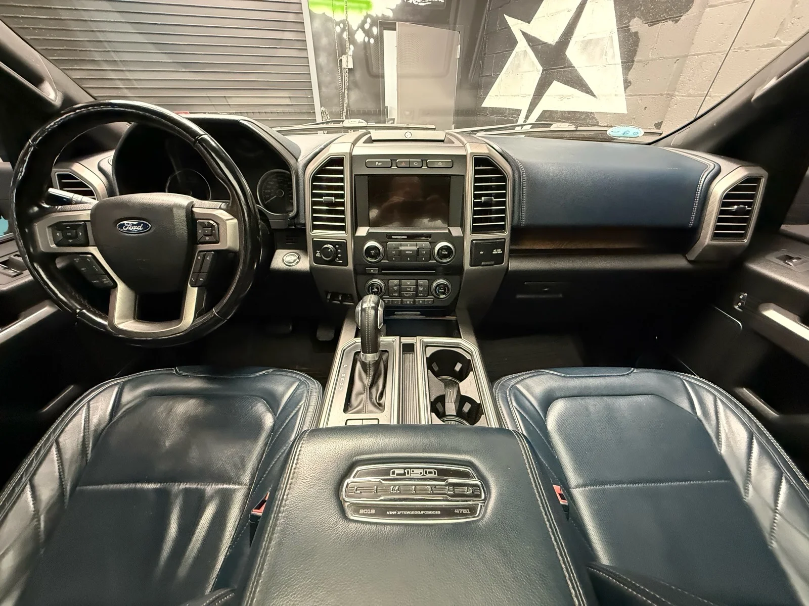 Used 2018 White Platinum Metallic Tri-Coat (ug) Ford Limited image 22