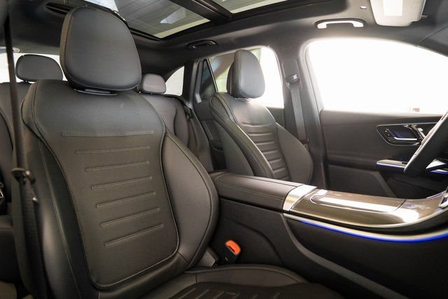 New 2026 MANUFAKTUR exclusive graphite grey magno Mercedes-Benz GLC 300 image 13