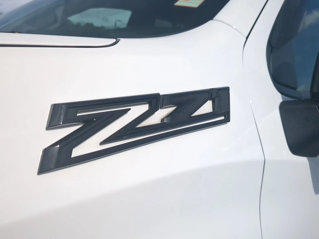 Used 2022 Summit White Chevrolet RST image 30