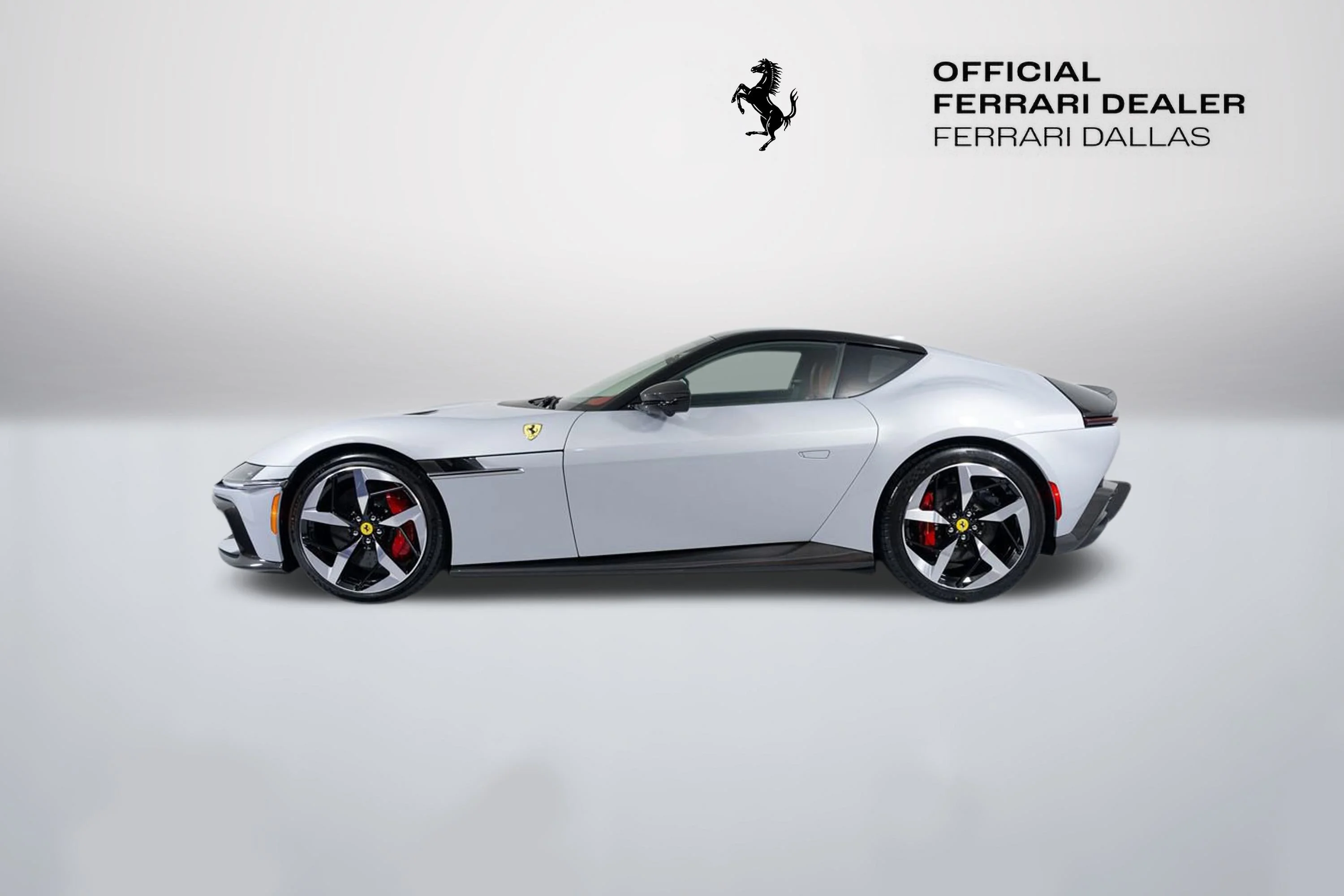 Used 2025 Bianco Artico Ferrari Coupe image 3