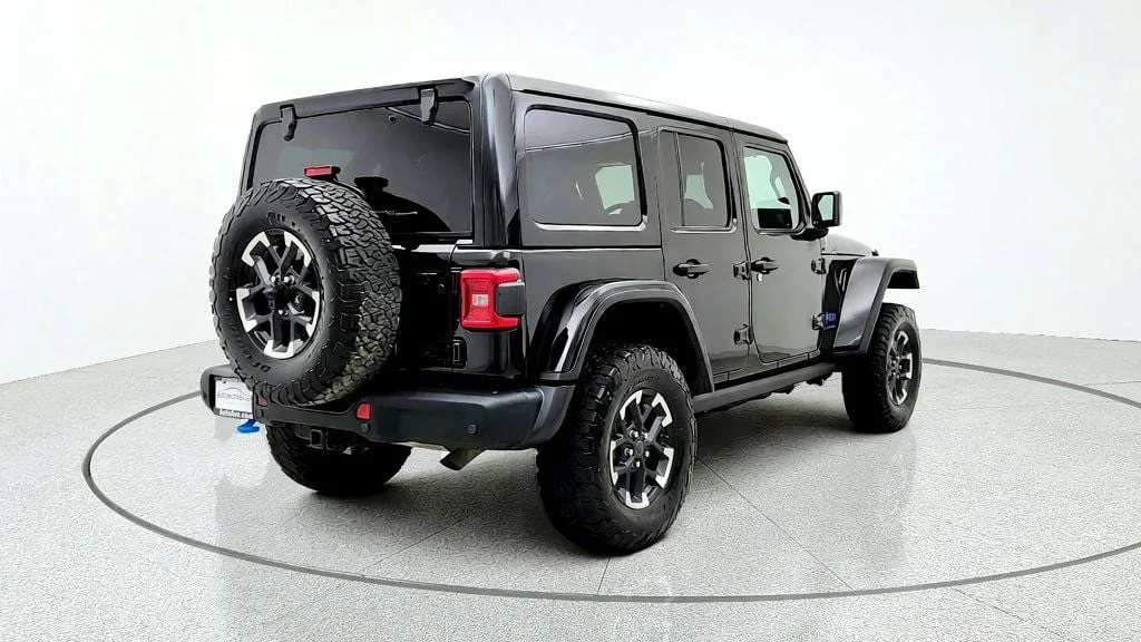 Used 2024 Black Clearcoat Jeep Rubicon X 4x4 image 5