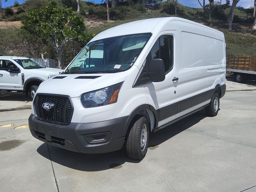 New 2026 Oxford White Ford Base image 2