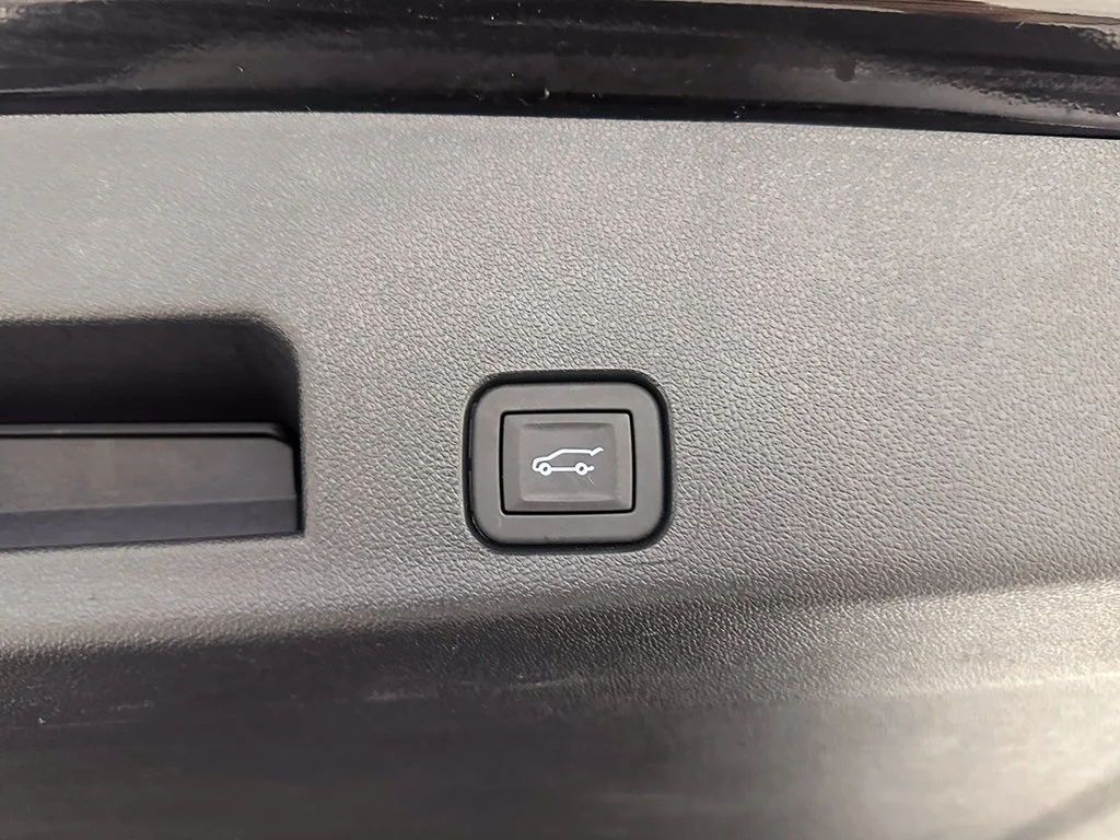 Used 2026 Black Chevrolet LT image 13