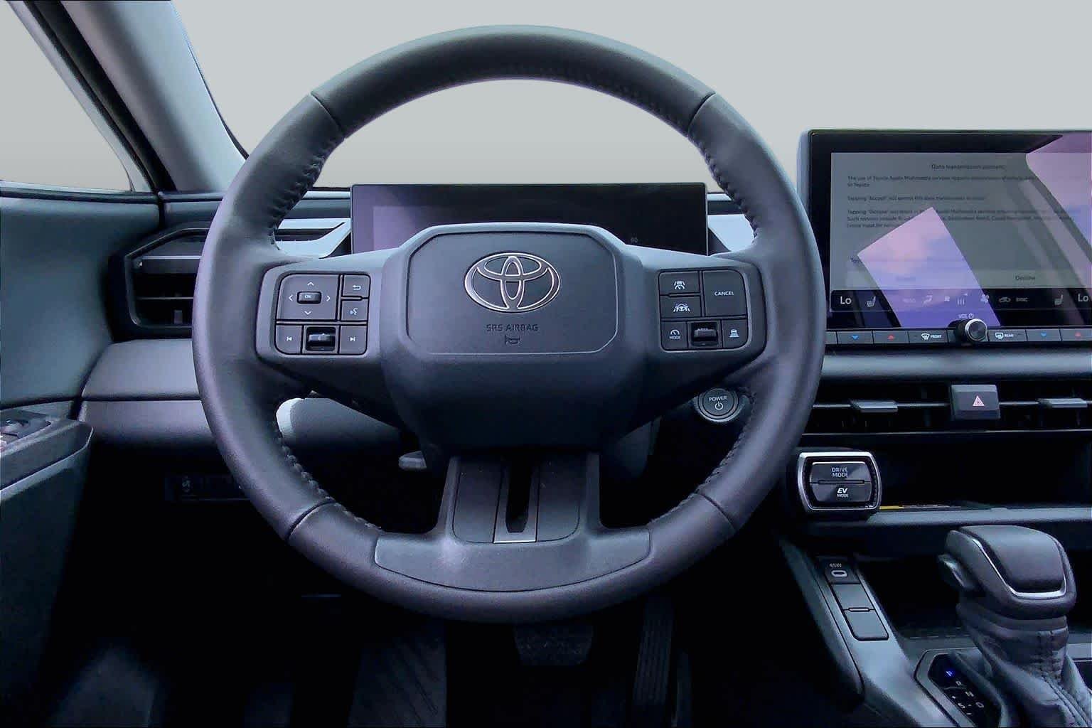 Used 2026 Ice Cap Toyota XLE Premium image 6