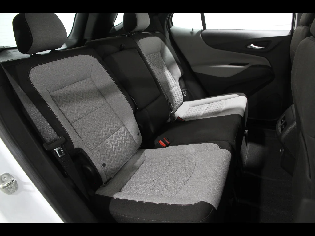 2023 Chevrolet Equinox LS - Photo 17