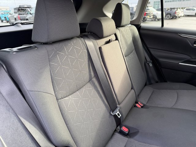 Used 2024  Toyota XLE image 17