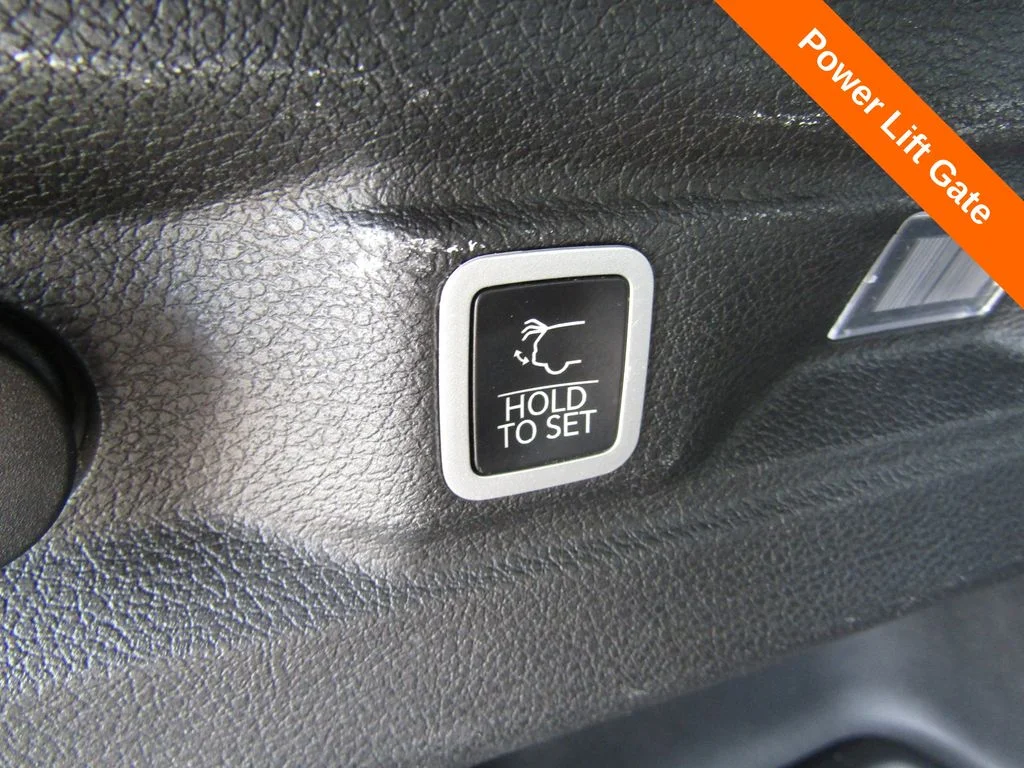 Used 2024 Bright White Clearcoat Jeep Limited image 24