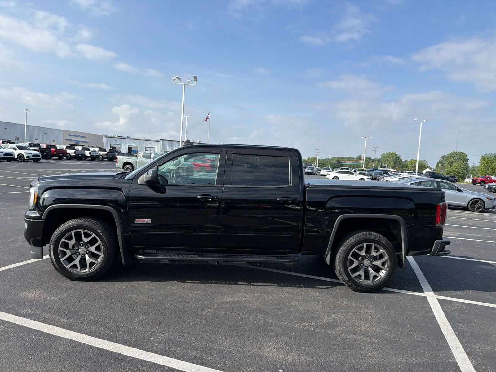 Used 2017 Black GMC SLT image 3