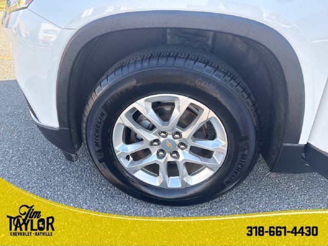 Used 2019 SUMMIT WHITE Chevrolet LT Cloth image 30