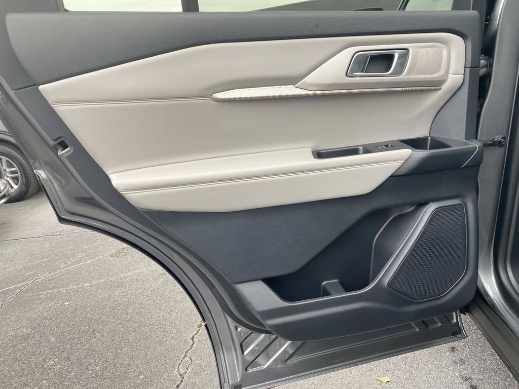 New 2026 Carbonized Gray Metallic Ford Active image 9
